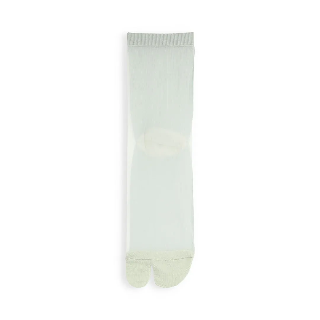021131881 Sheer Bicolor Tabi Low Crew Socks S