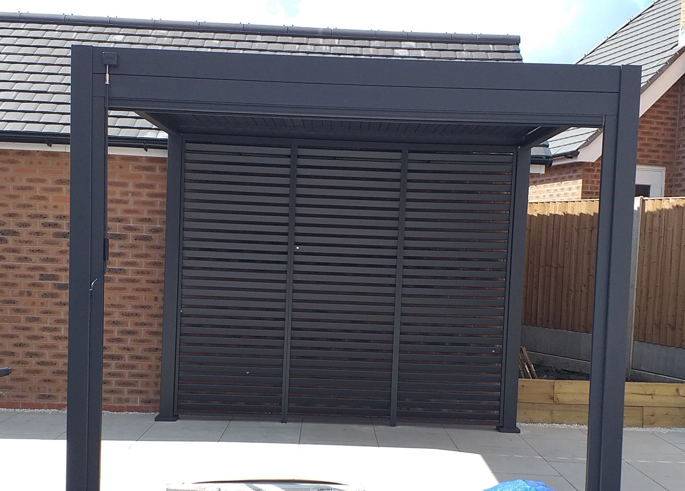 1m Aluminium Side Wall With Adjustable Louvres for 3m Titan Pergola - Grey