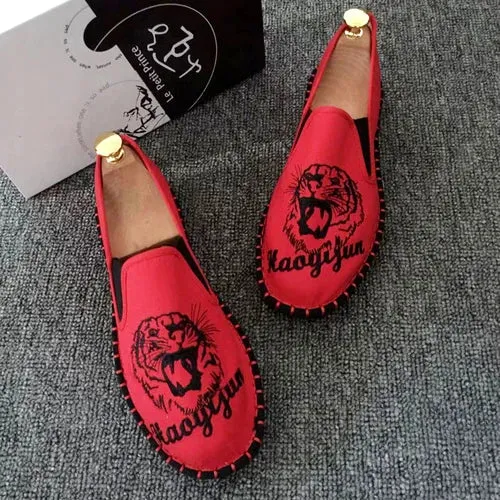 2023 Embroidered Men's Casual Loafers Summer Fashion Slip on Male Canvas Shoes Lightweight Breathable Flat Shoes