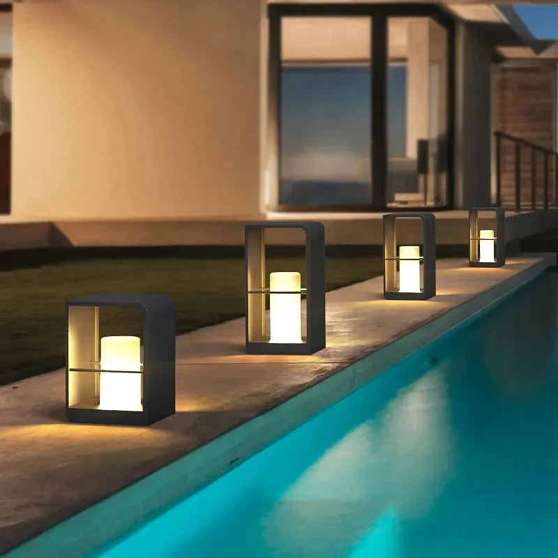 Alessa Portable Waterproof Lawn Solar LED Lamp