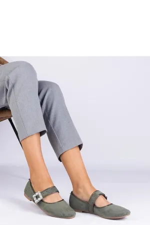 Ballet flats