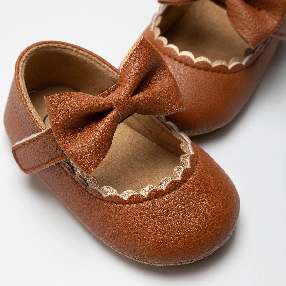 Bowed Scalloped Dress Shoes