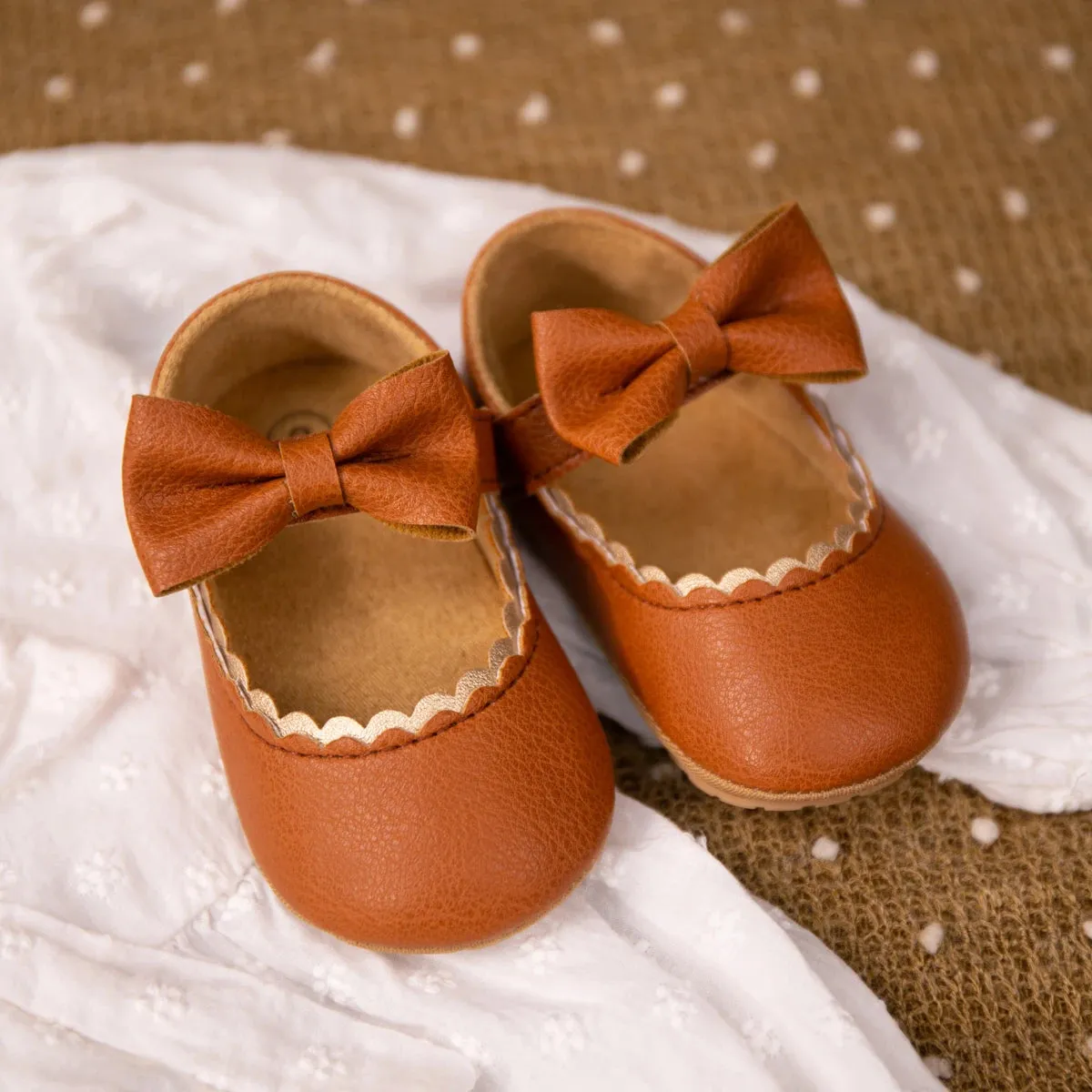 Bowed Scalloped Dress Shoes