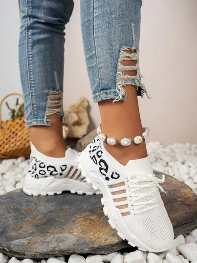 Cutout leopard veterschoenen met mesh voor sportieve doeleinden