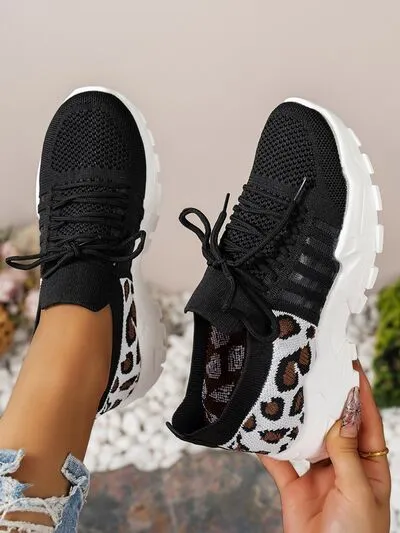 Cutout leopard veterschoenen met mesh voor sportieve doeleinden