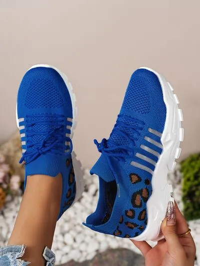 Cutout leopard veterschoenen met mesh voor sportieve doeleinden