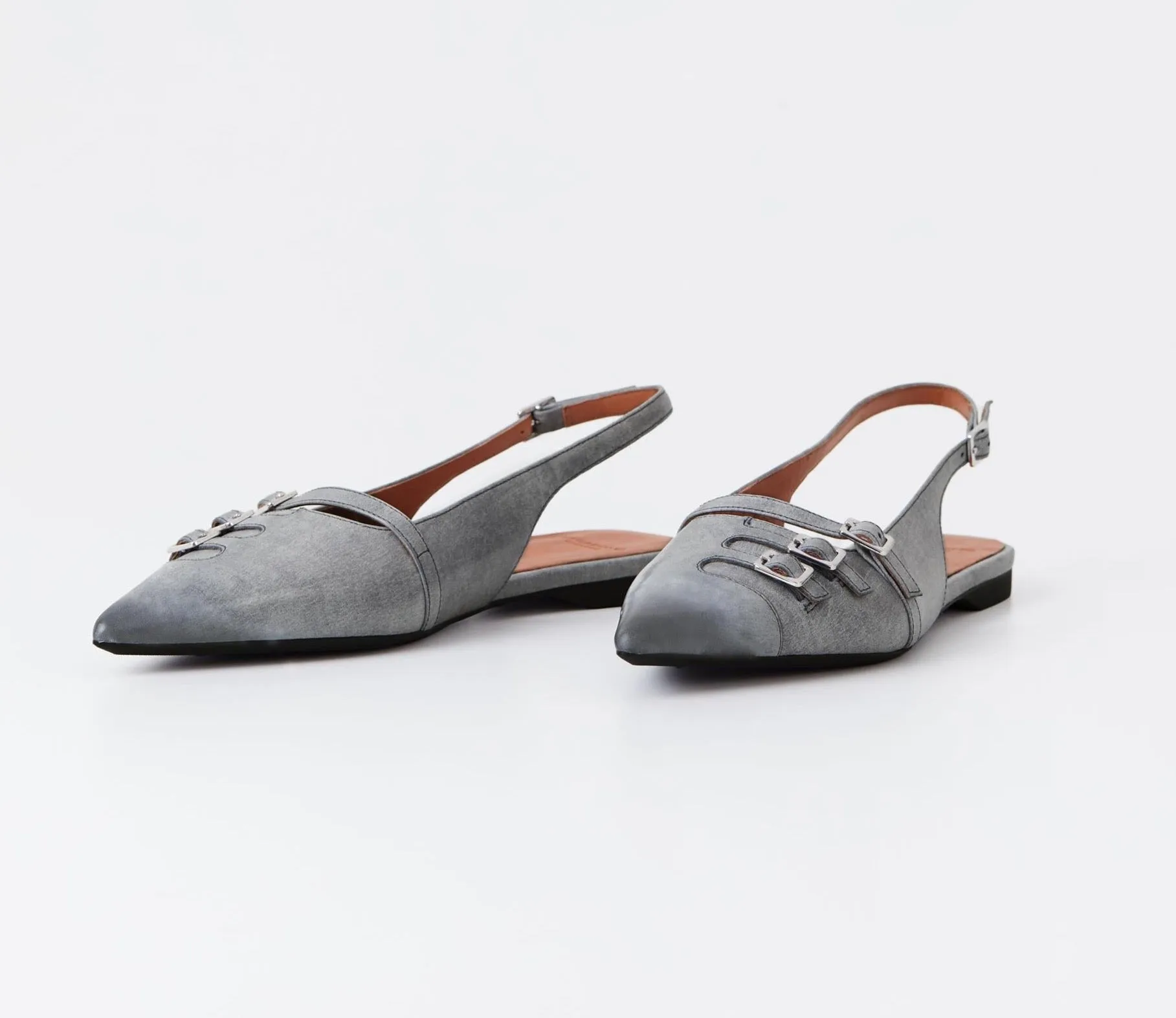 Hermine Flats in Dusty