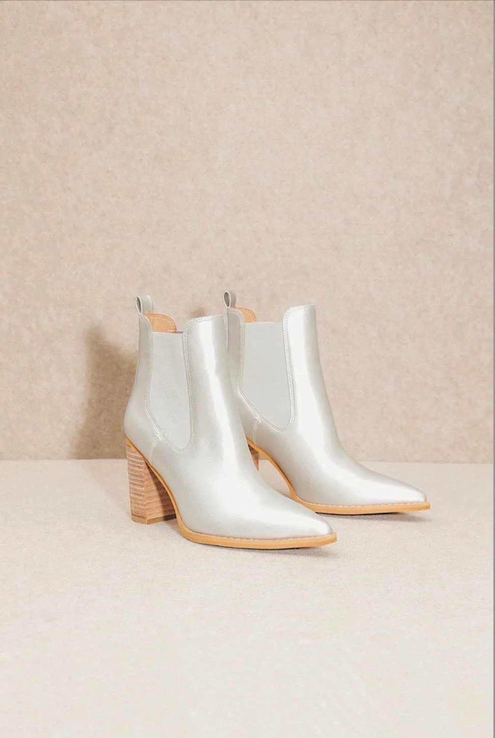 I DARE YOU - SILVER BOOTS
