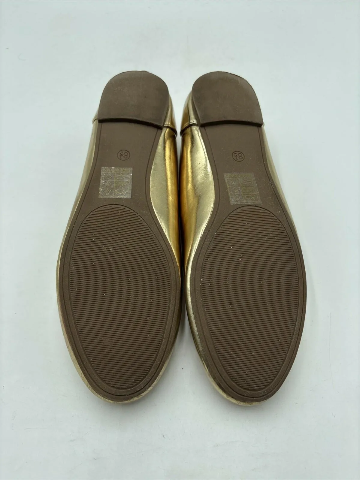 Journee Collection Women's Kavn Flats Gold Size 8.5 - Very Good