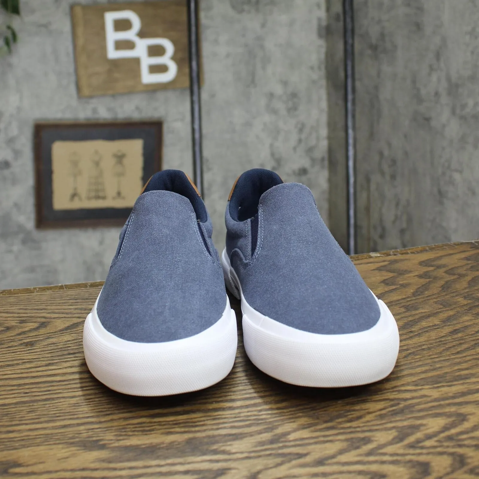 Levi's Mens Wes Synthetic Leather Casual Slip On Sneaker Shoe Navy / Tan 8.5