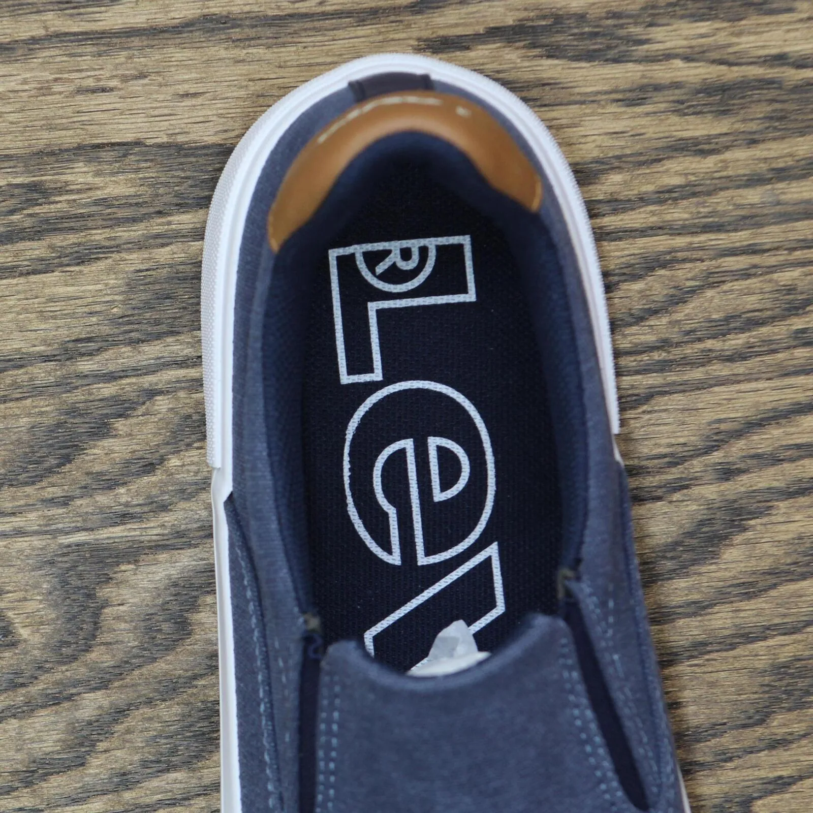 Levi's Mens Wes Synthetic Leather Casual Slip On Sneaker Shoe Navy / Tan 8.5