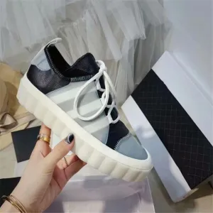 New Flat Shoes Womans Biscuit Shoes Round Toe Sneakers Lace-up Fashion Casual Shoes Mixed-Color Ladies Shoes Spring Summer Shoes