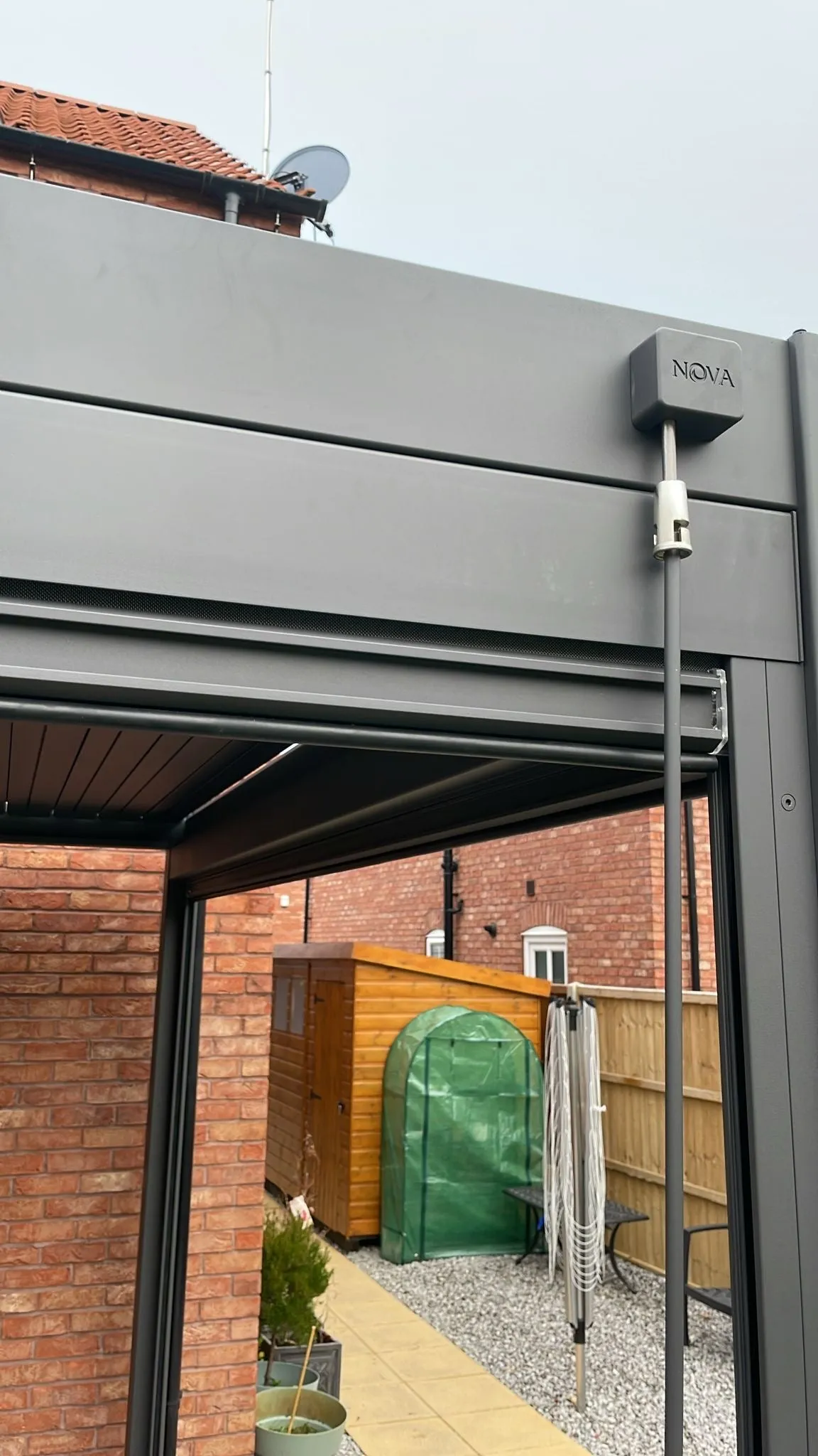 Nova Titan Aluminium Pergola 4x3m  Free Standing Graphite Grey