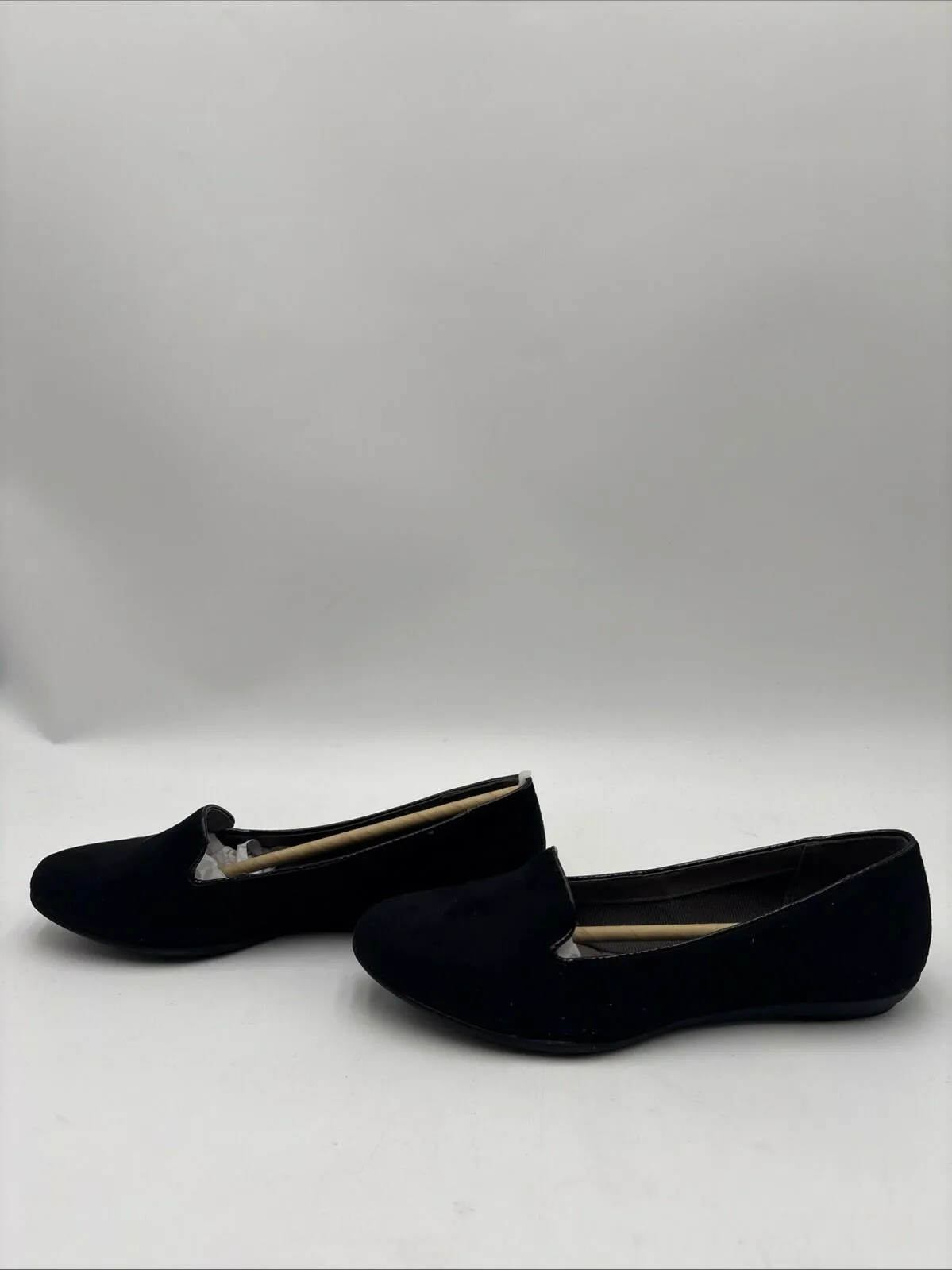 NWOB EuroSoft BERNIA Black Suede Round Toe Slip On Flats Women’s Size 7.5M