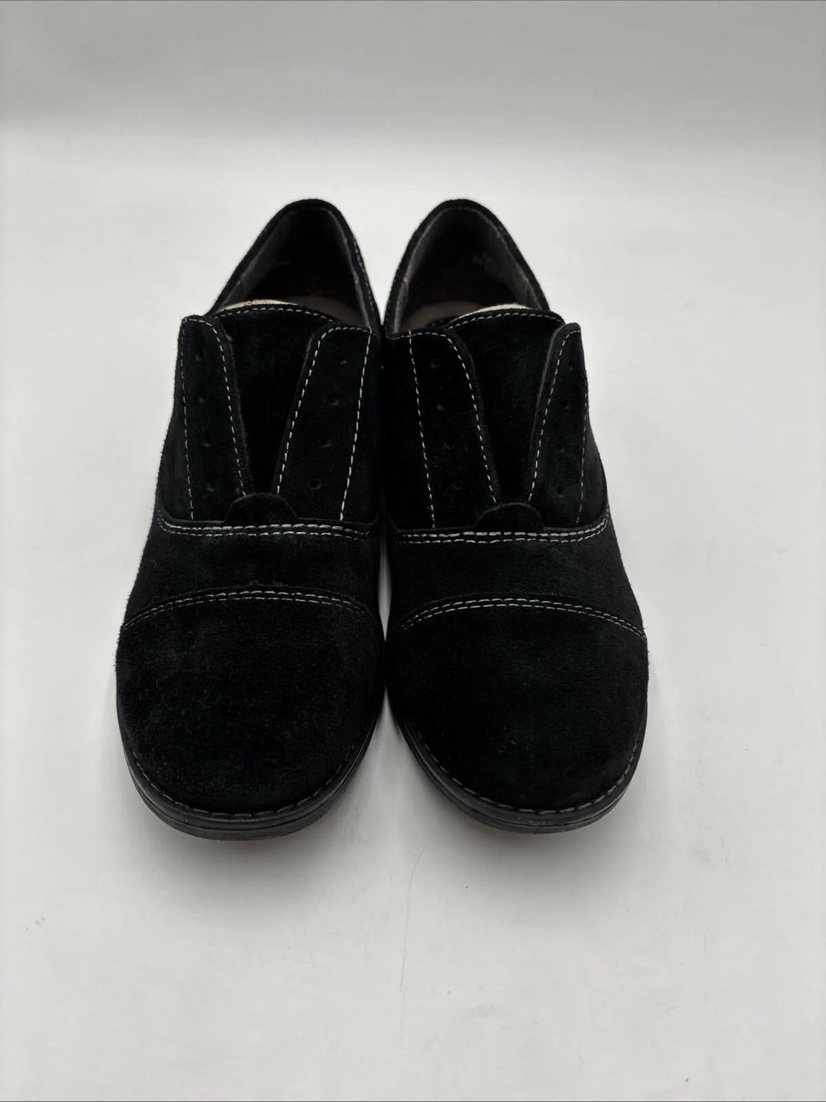 NWOB EuroSoft Tanya Women's Laceless Suede Oxfords Shoes Black Size 6M