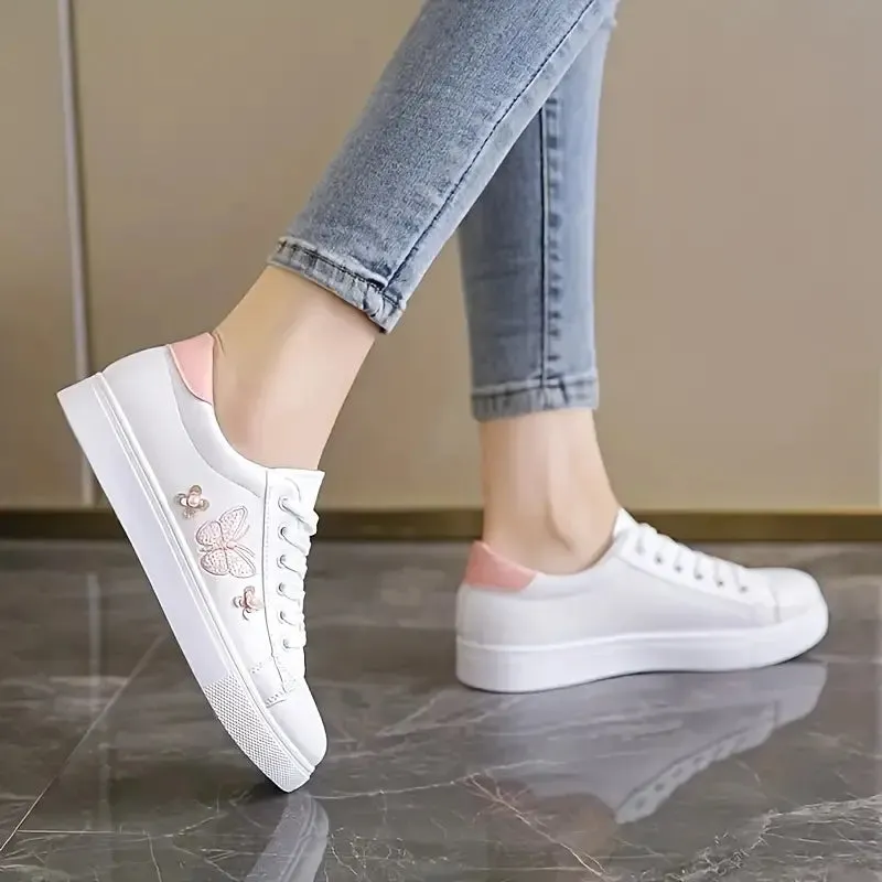 ORTHOPEDIC CHARM SNEAKERS