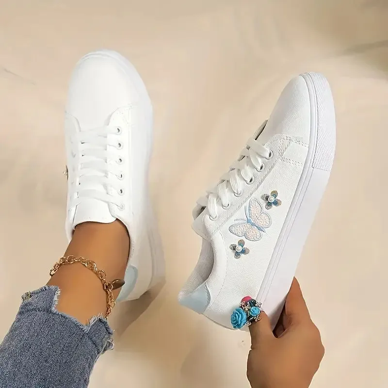 ORTHOPEDIC CHARM SNEAKERS
