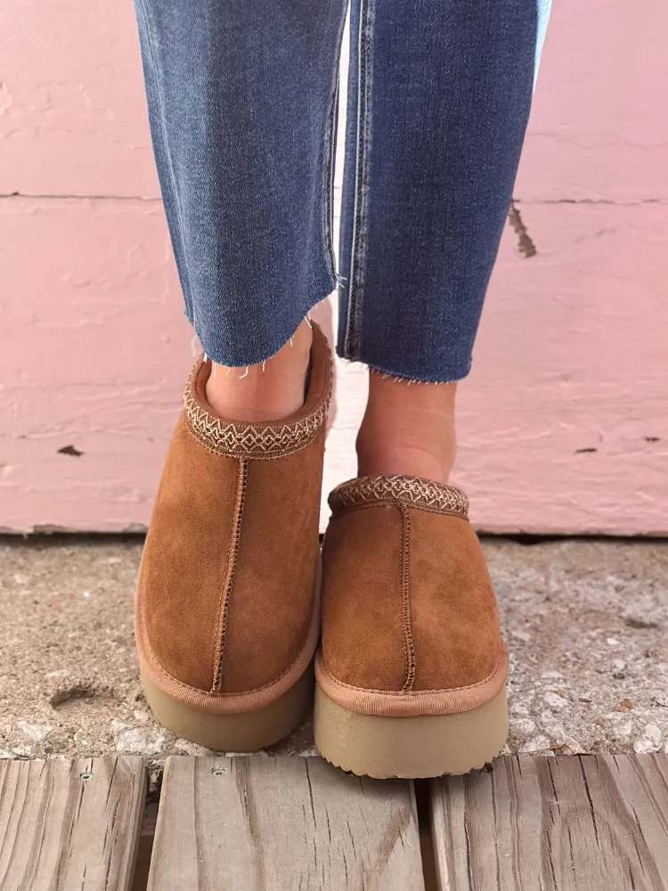 Pillow Talk Slippers - Tobacco Faux Suede