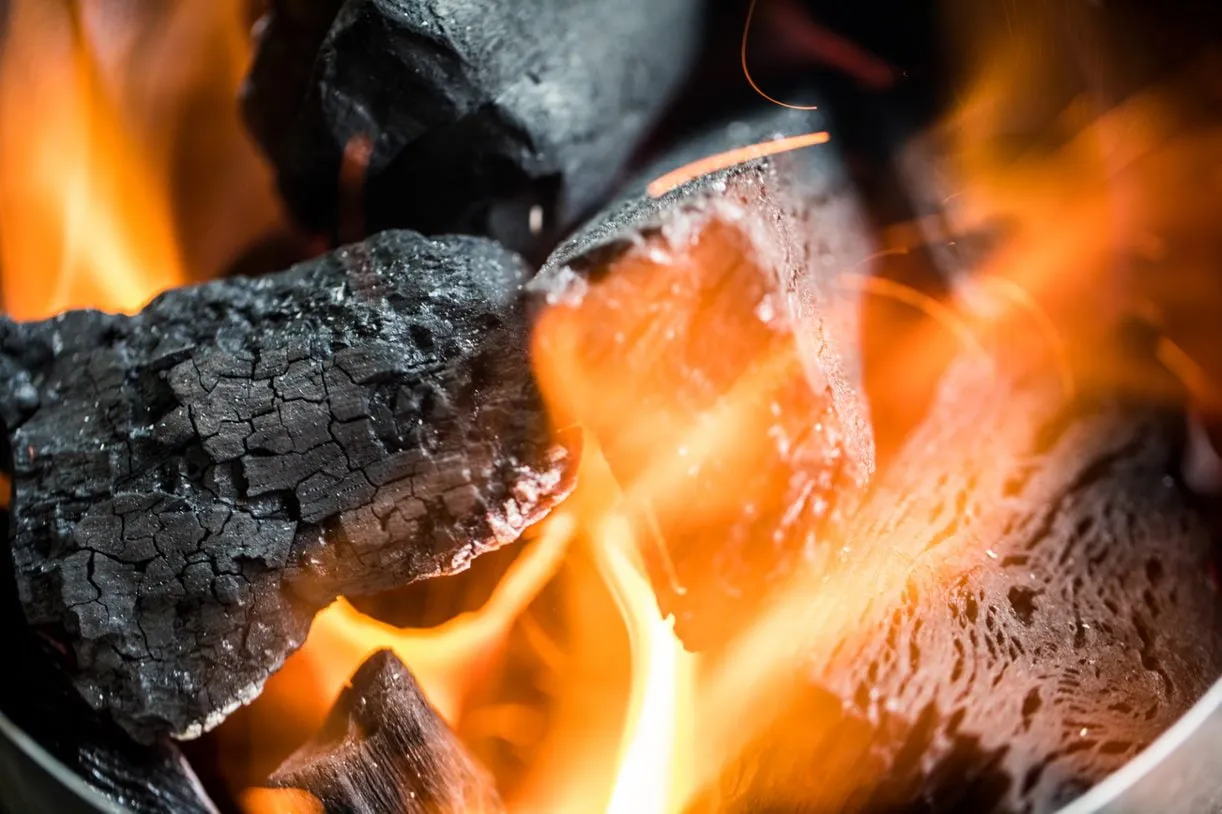 Royal Oak Lump Charcoal, All Natural Hardwood Charcoal, 15.4 Lbs