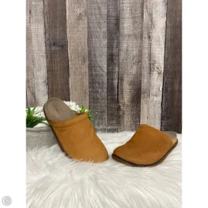 Shoes Flats By L.l. Bean In Tan, Size: 8