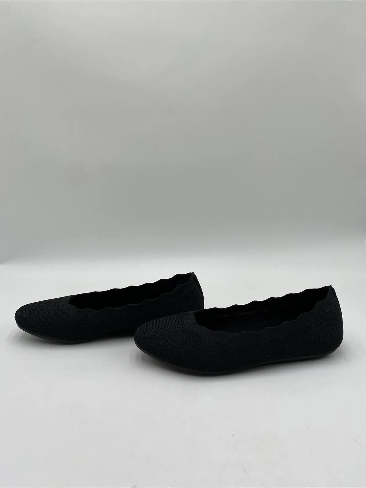 Skechers Women's Cleo Bewitch Ballet Flats Black Size 6.5 - Very Good