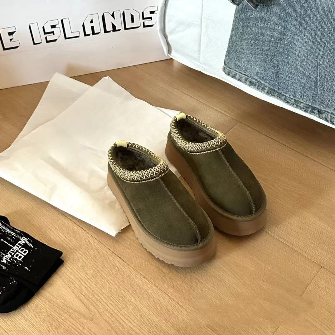 Slip-on Boots