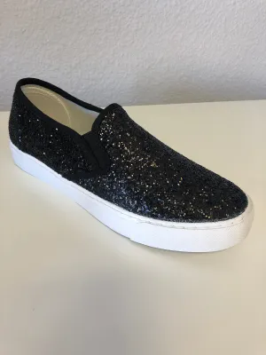 SLIP ON SNEAKERS