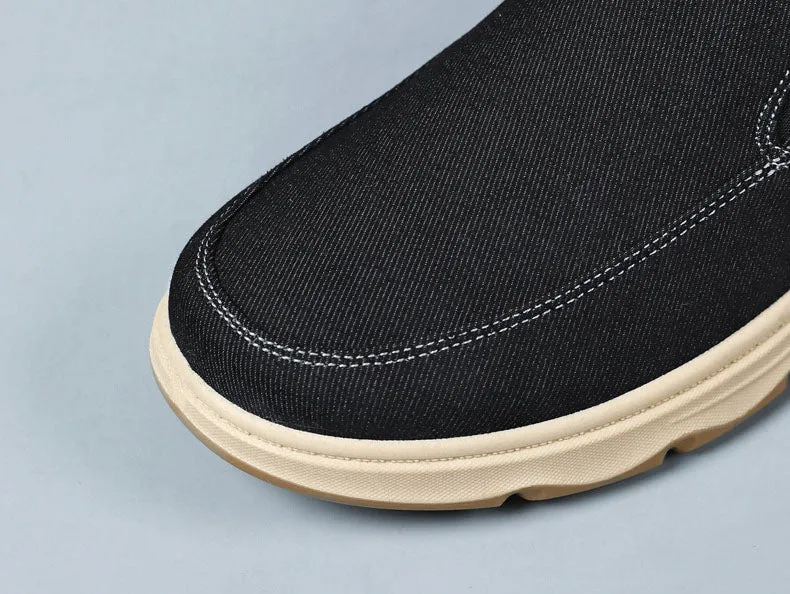 Soft and Water-Resistant Low-Top Moccasins with Slip-Resistant Outsole