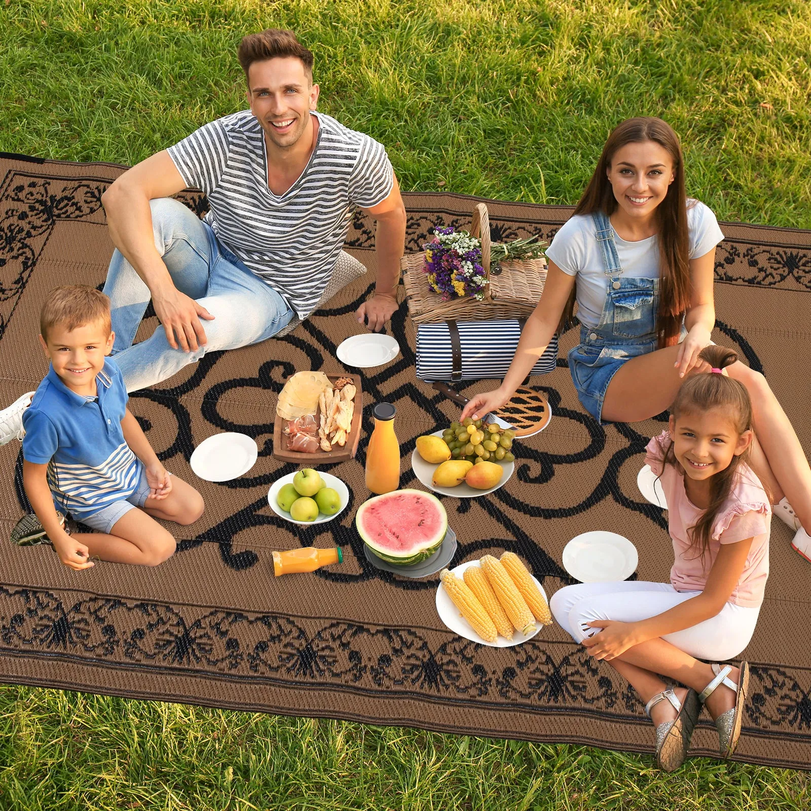 STRICKLANDHOME Outdoor Rug , Reversible Plastic Straw Rug for Patio, Waterproof Large Outdoor Carpet for RV, Patio, Camping, Backyard, Deck, Picnic, Beach