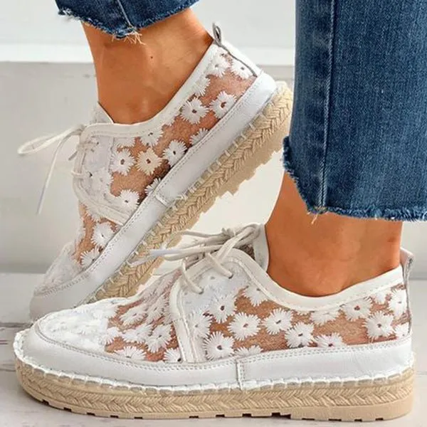 Supportive and fashionable orthopedic summer footwear