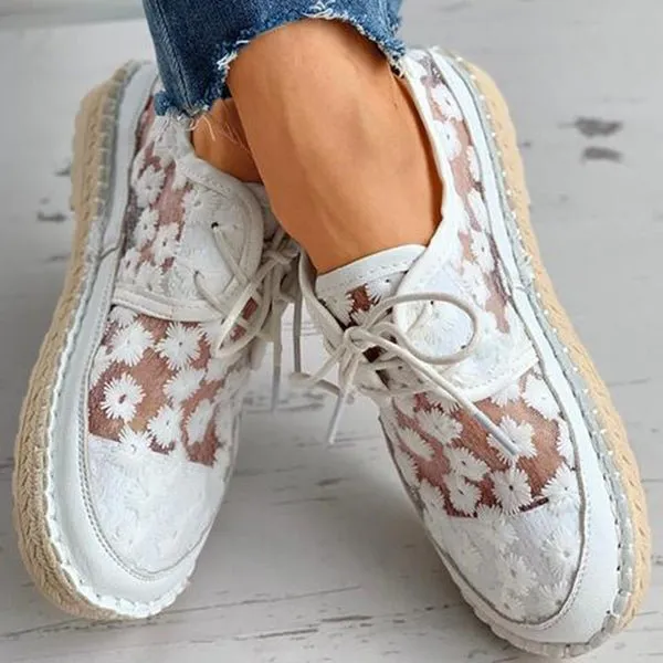 Supportive and fashionable orthopedic summer footwear