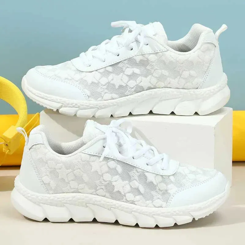 The Noa™ Summer sneaker