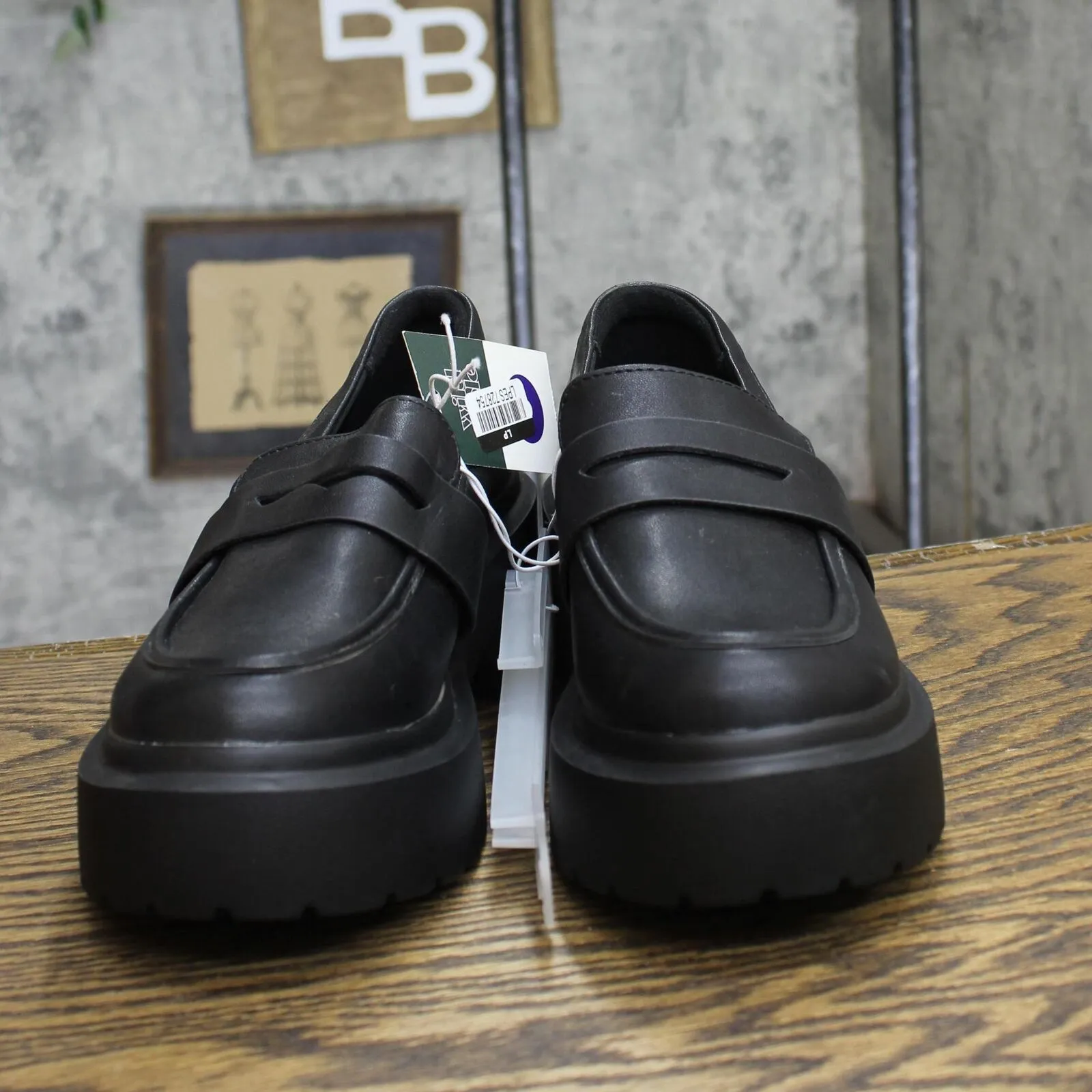 Wild Fable Womens Lacey Loafer Flats with Memory Foam Insole 87930096 Black 6M