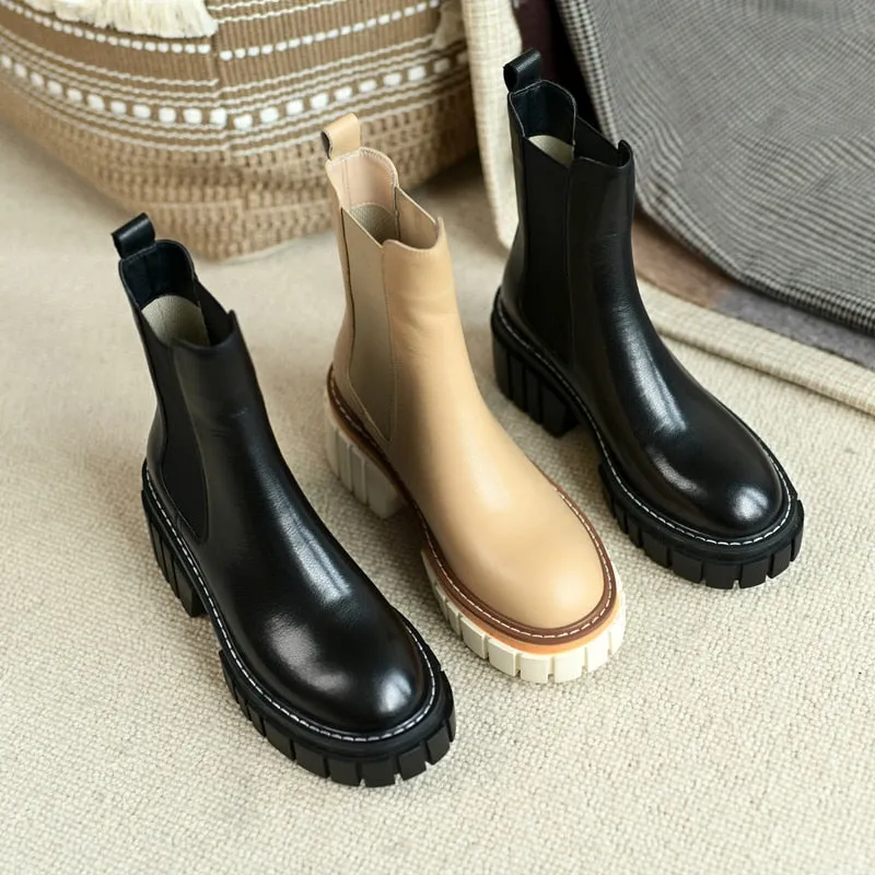 Women  Cowhide upper  Molded bottom Chelsea boots