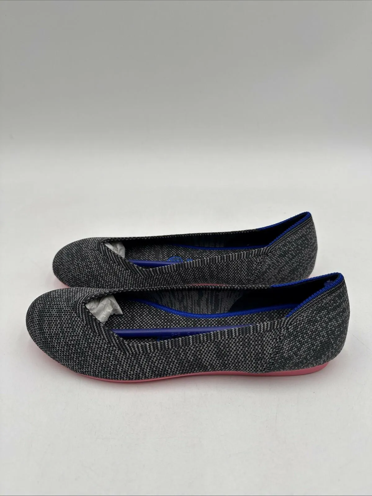 Women’s Rothy’s The Flats Color Gray Birdseye Flats Pink Sole Size 6 - Very Good